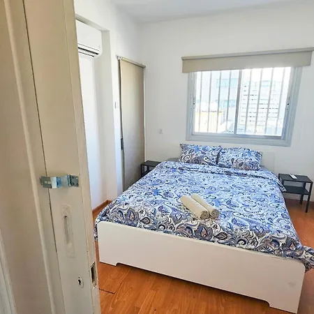 Rooms, 500m To Marina Séjour chez l'habitant