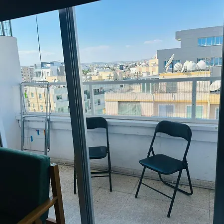 Rooms, 500m To Marina Проживание в семье