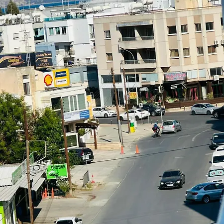 Séjour chez l'habitant Rooms, 500m To Marina *