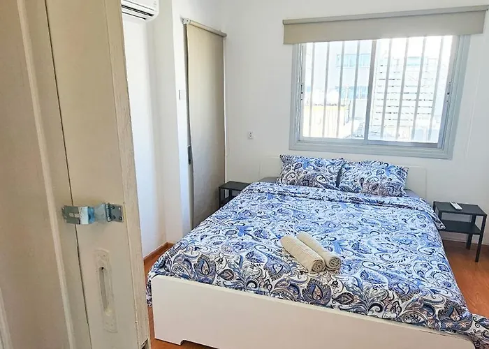 Rooms, 500m To Marina Homestay