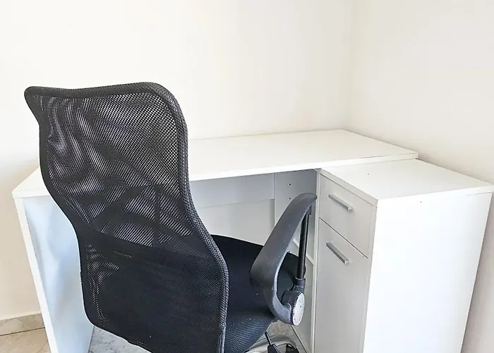 Ubytování v soukromí Rooms, 500m To Marina *